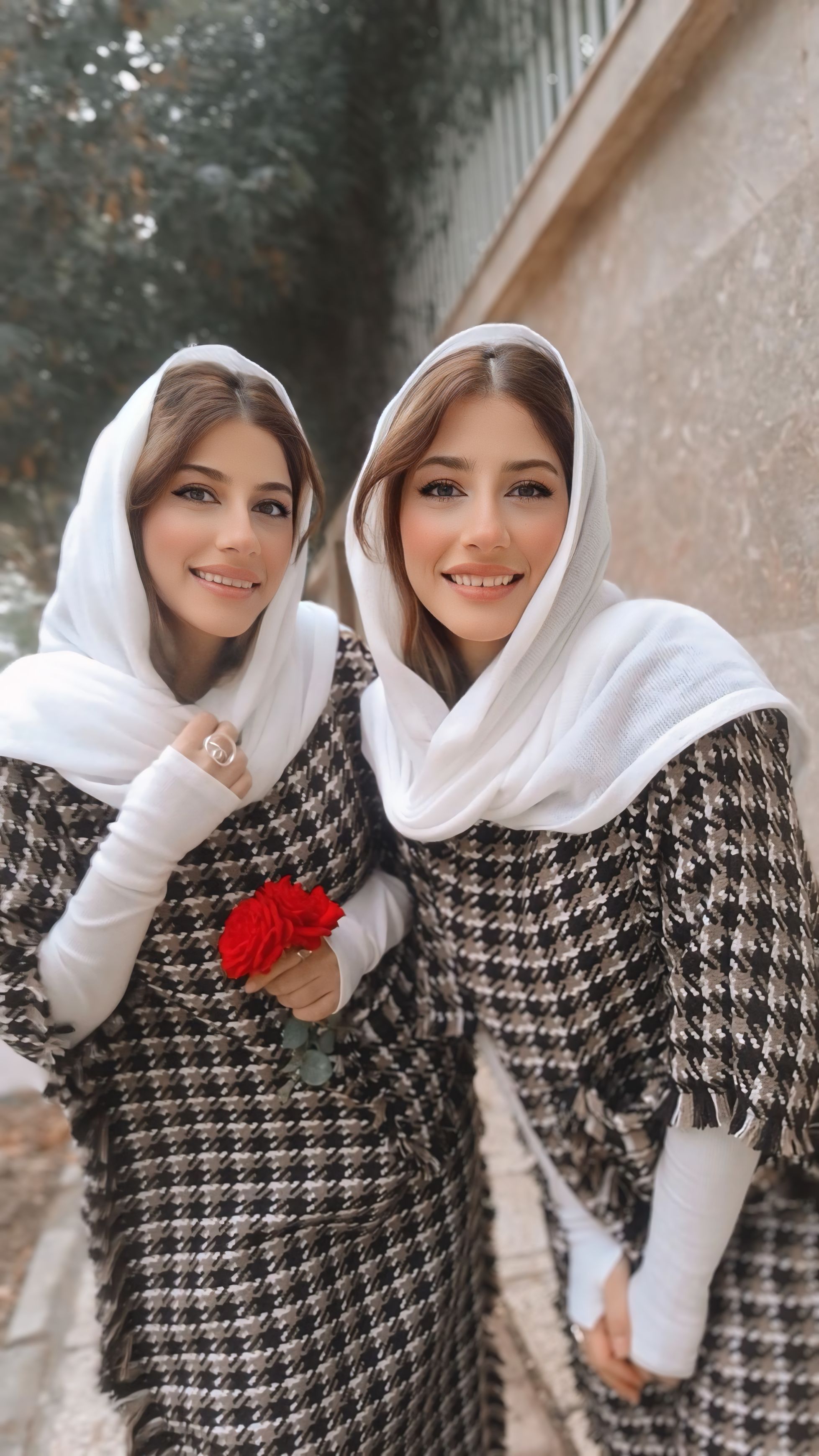 زهرا  توکلی