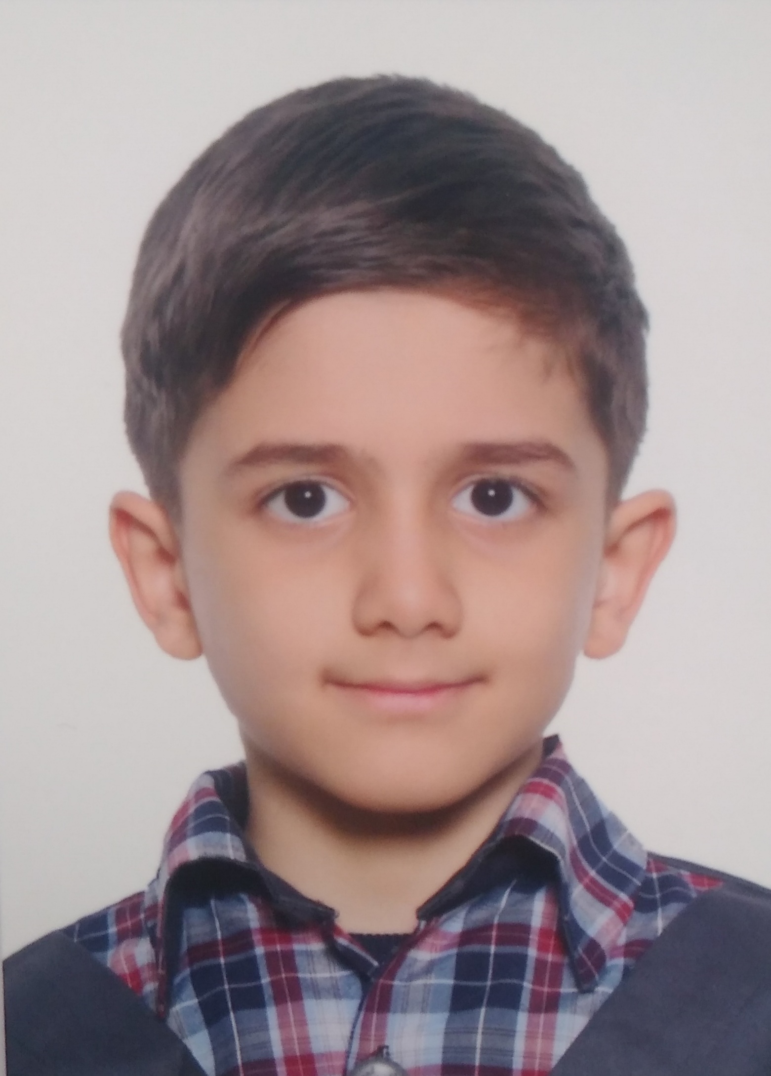 آراد نقشینه