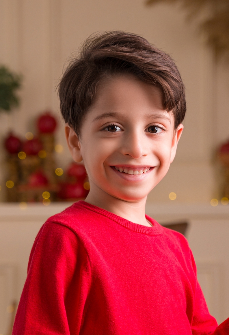 نیکان شیخیان عزیزی