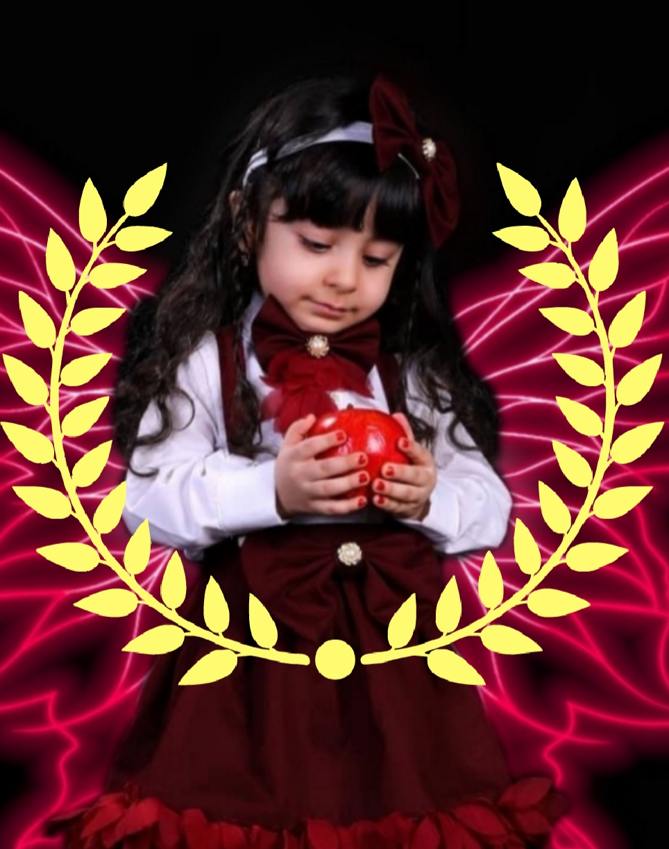 شاینا فرخزاد