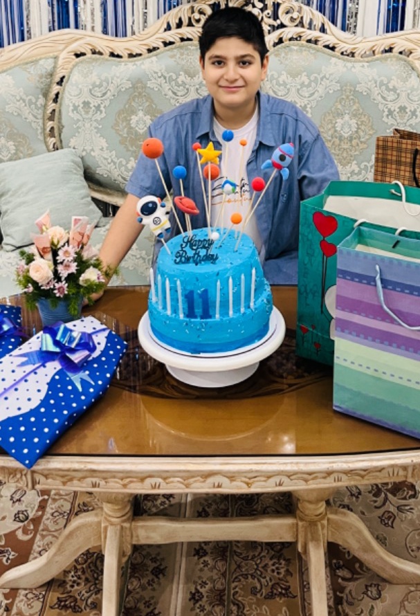 پوریا فرزام ادیب