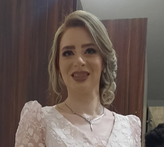 سپیده سادات قدسی