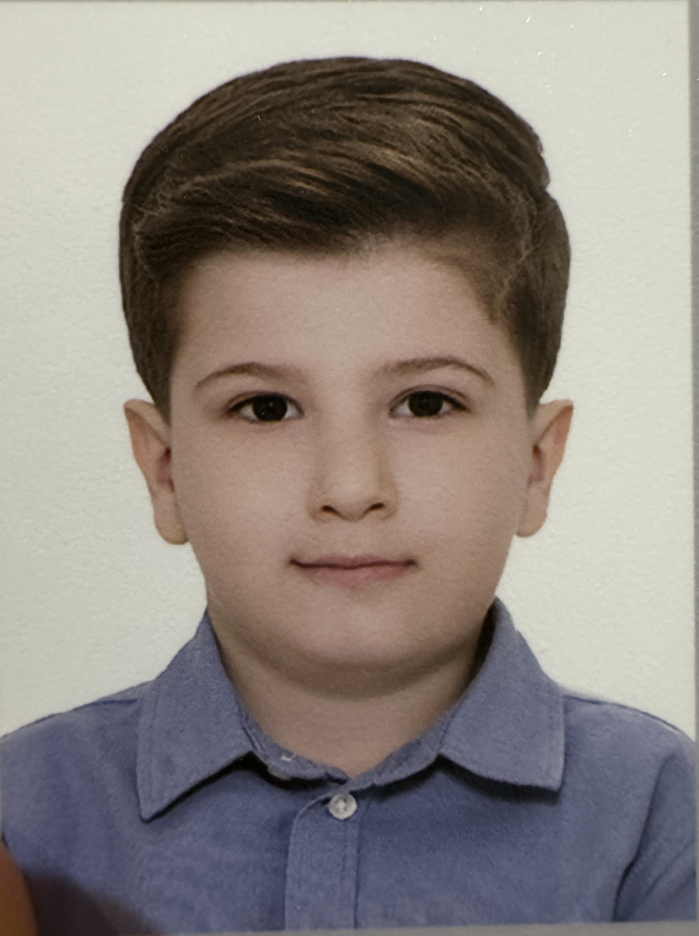 رادمهر لطفی نژاد