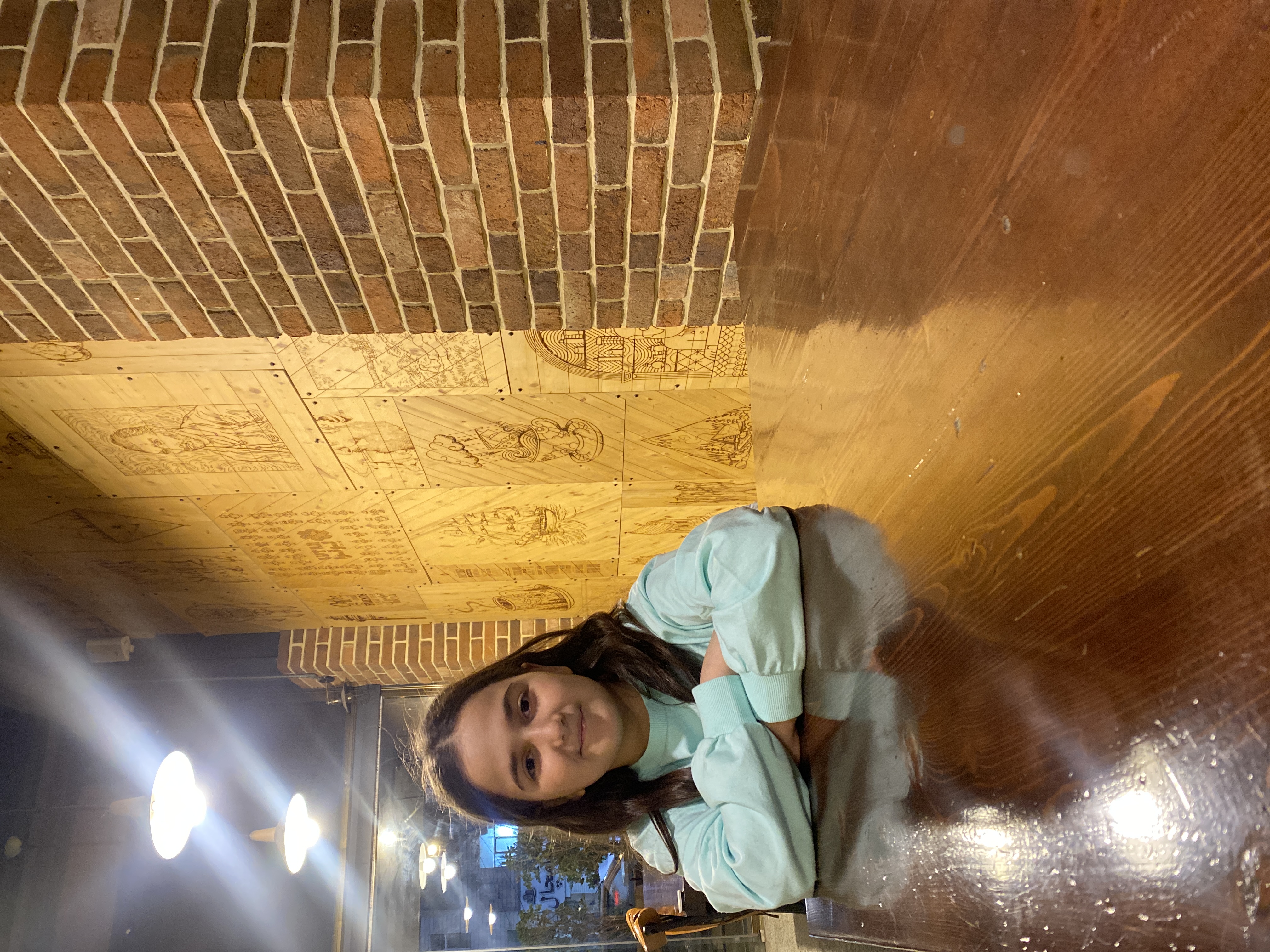 آیشین دهقان