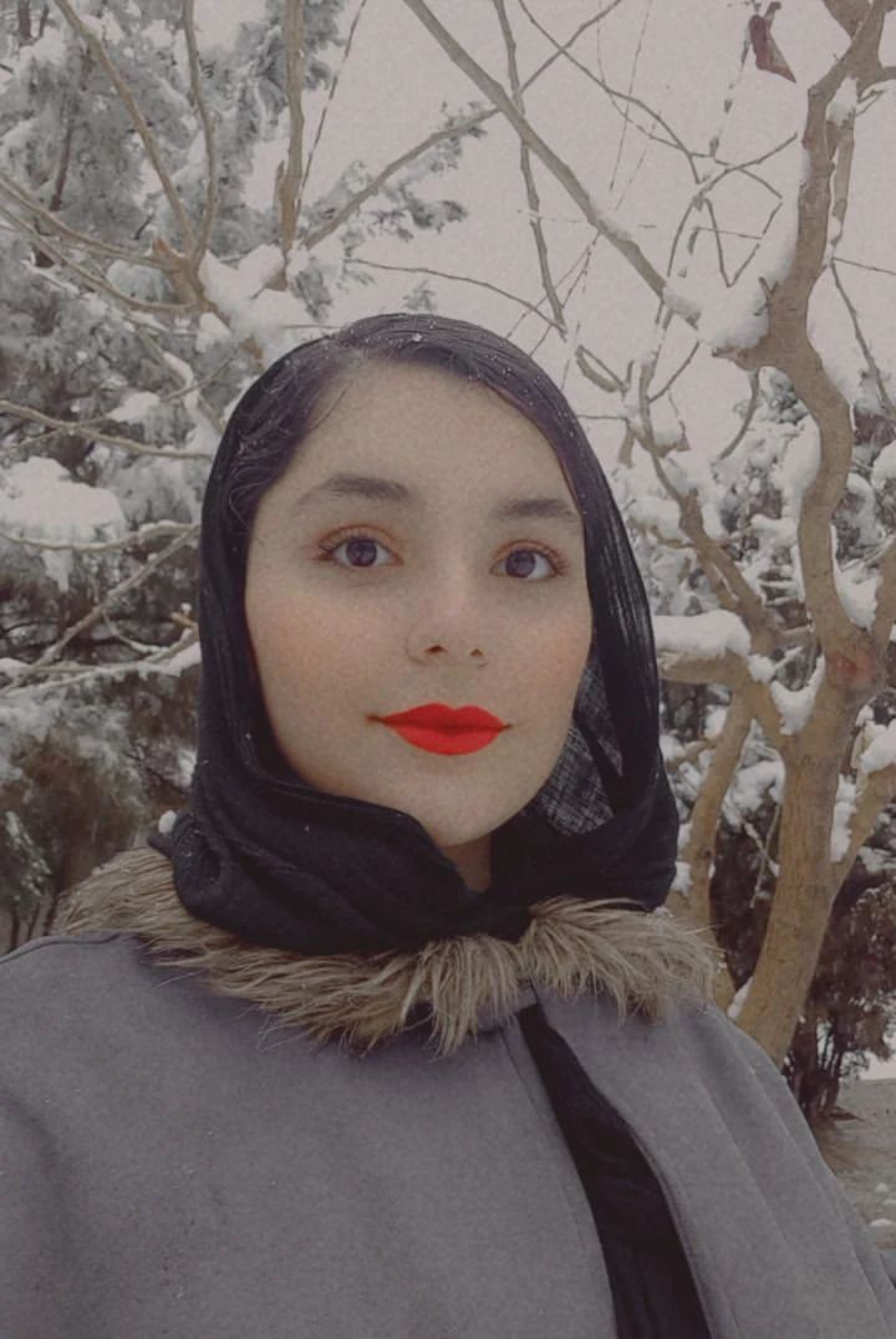 نگین کاظم زاده