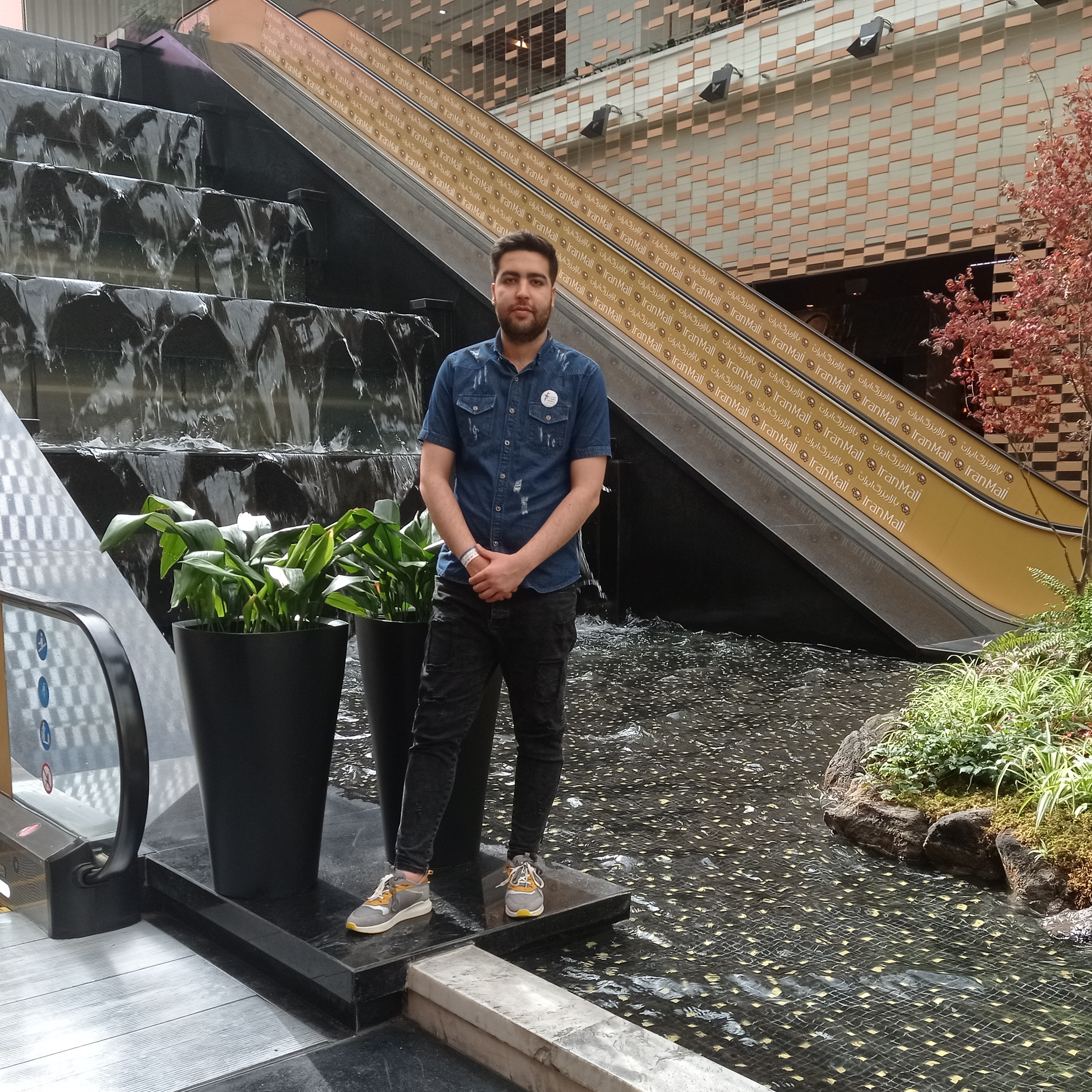 امیر صادقی همت