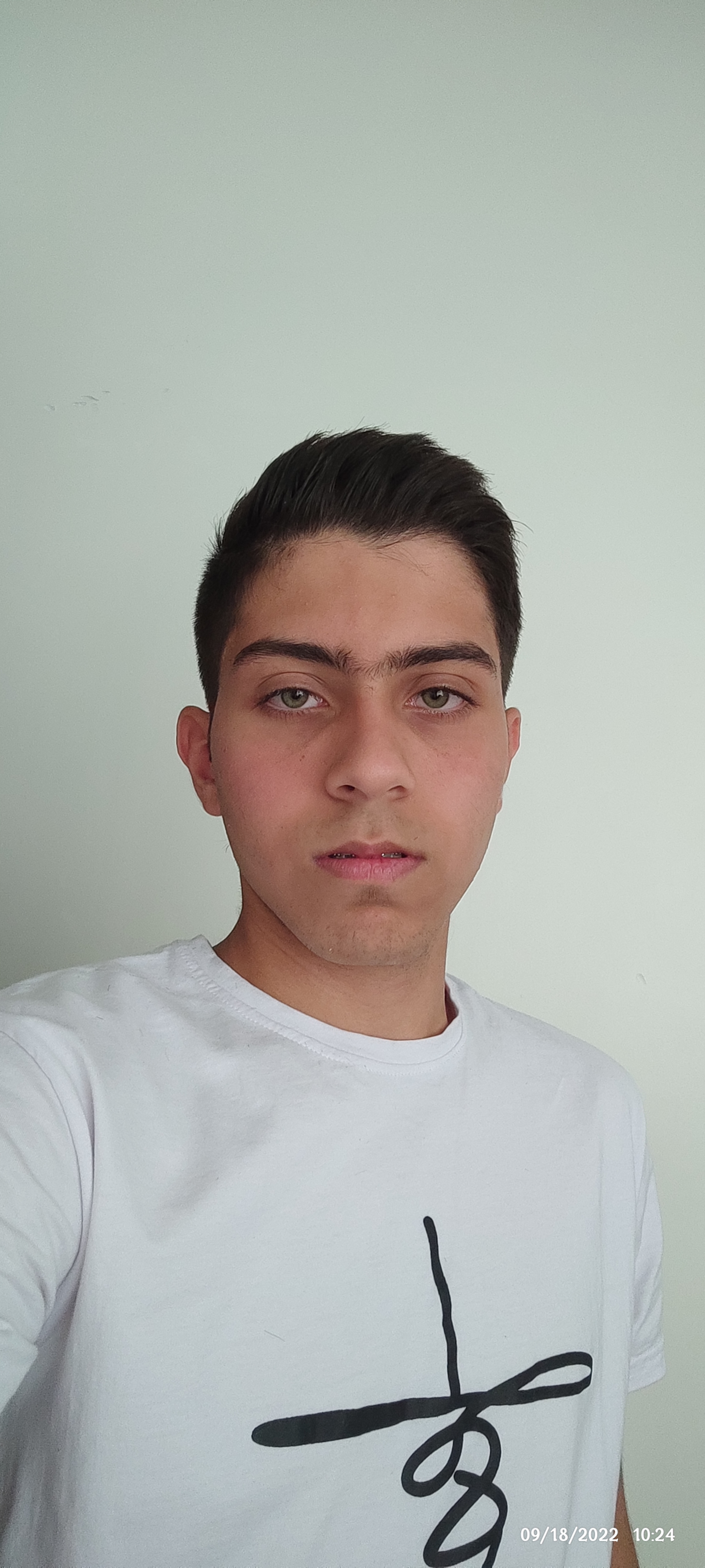 آرمین اشرفی 