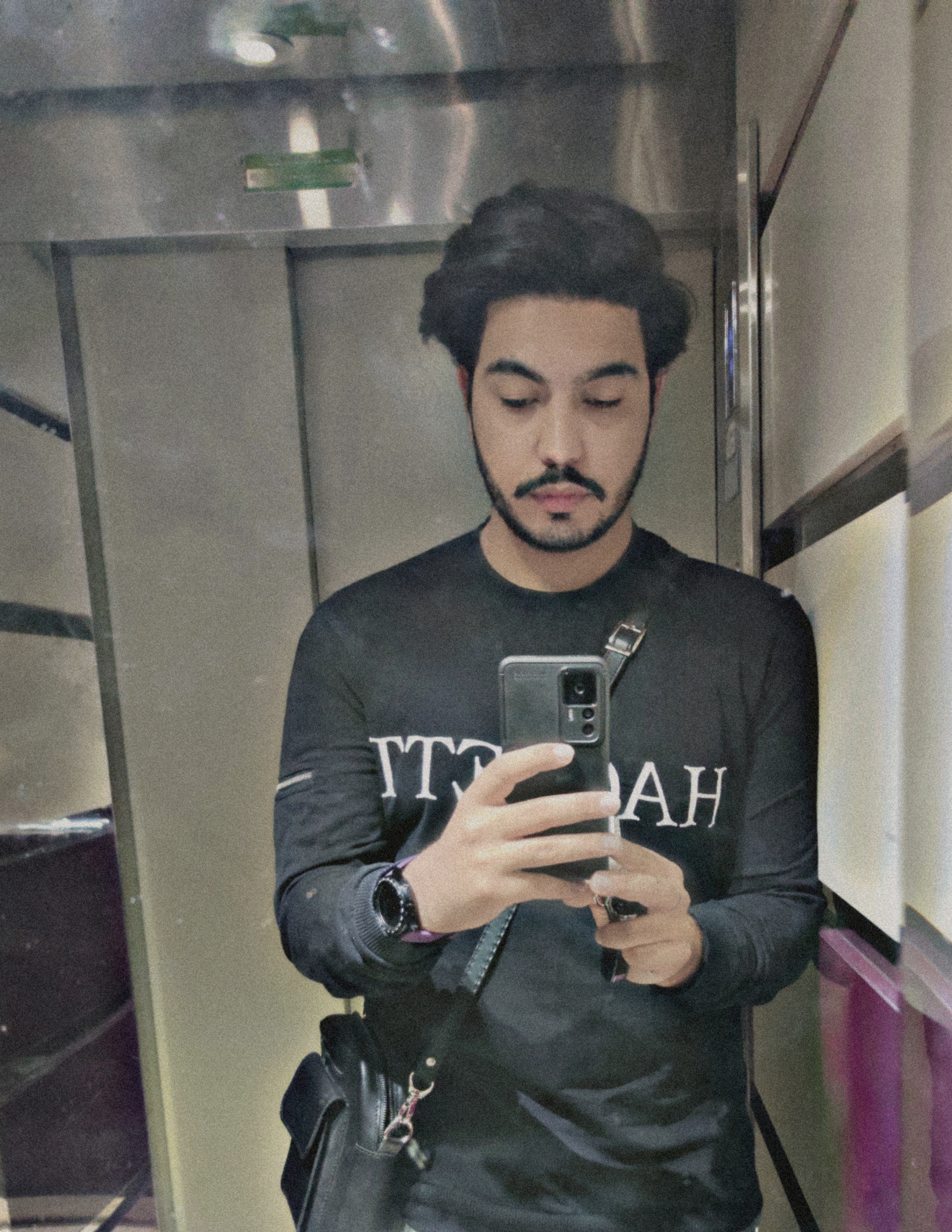 هادی دولت آبادیان