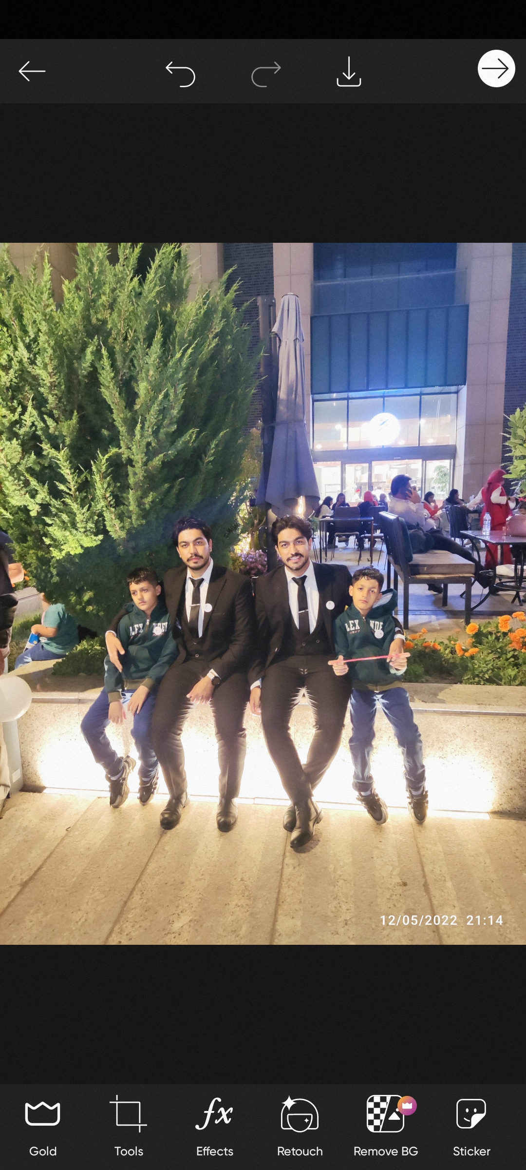 دولت آبادیان