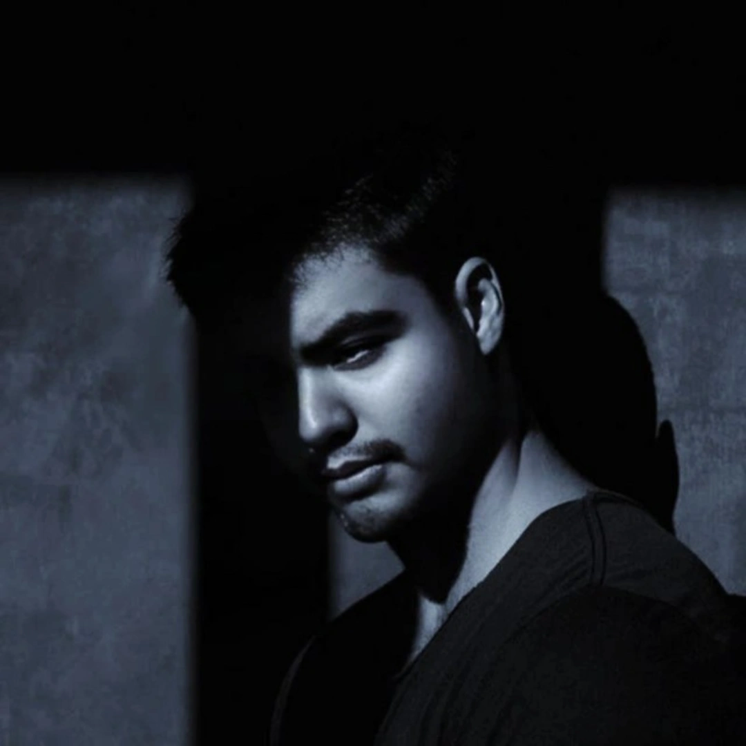 پوریا داروغه حسینی