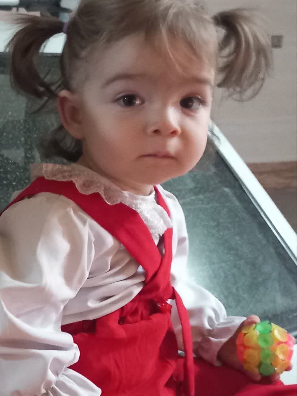 آوینا دادخواه تهرانی