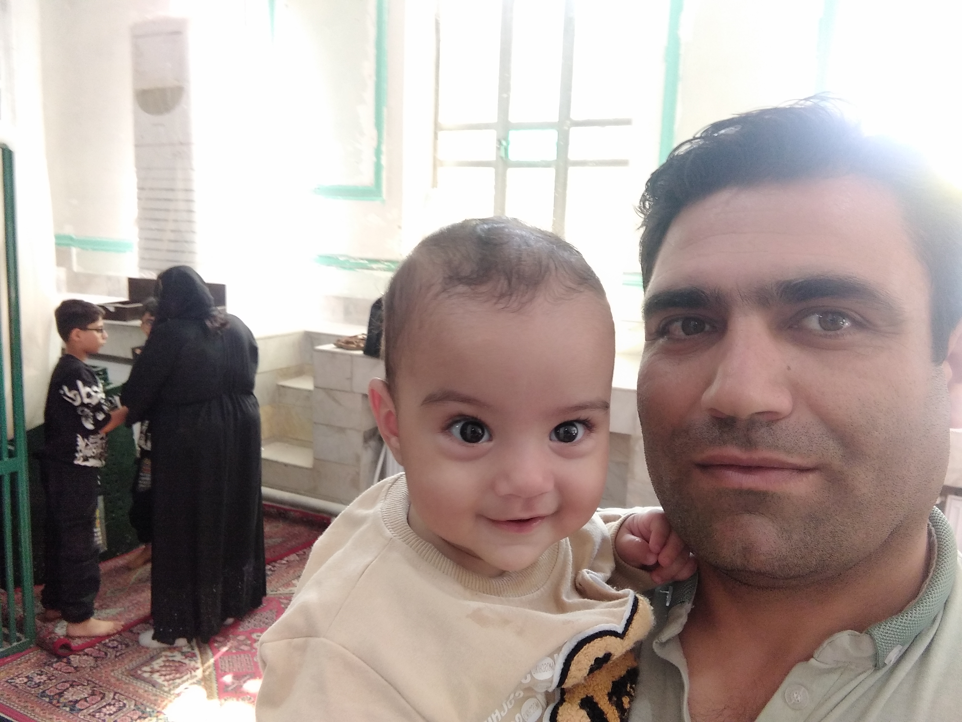 آوین  یوسفی 