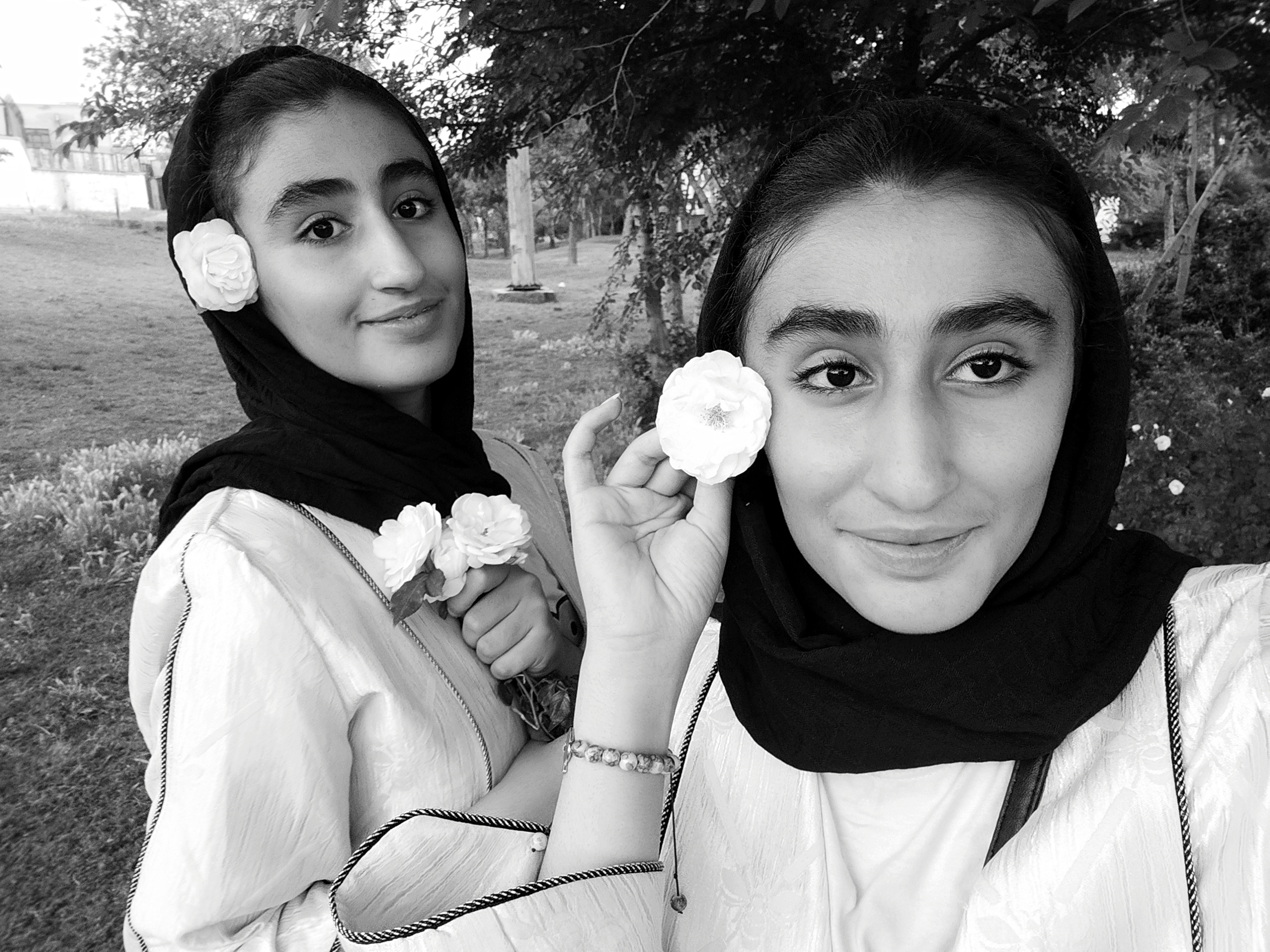 محیا ابراهیمی فرد