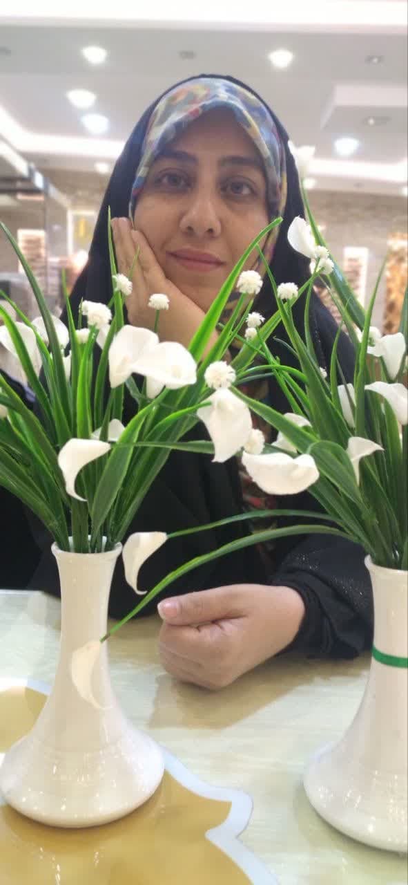 اکرم السادات  موسوی وشنوه