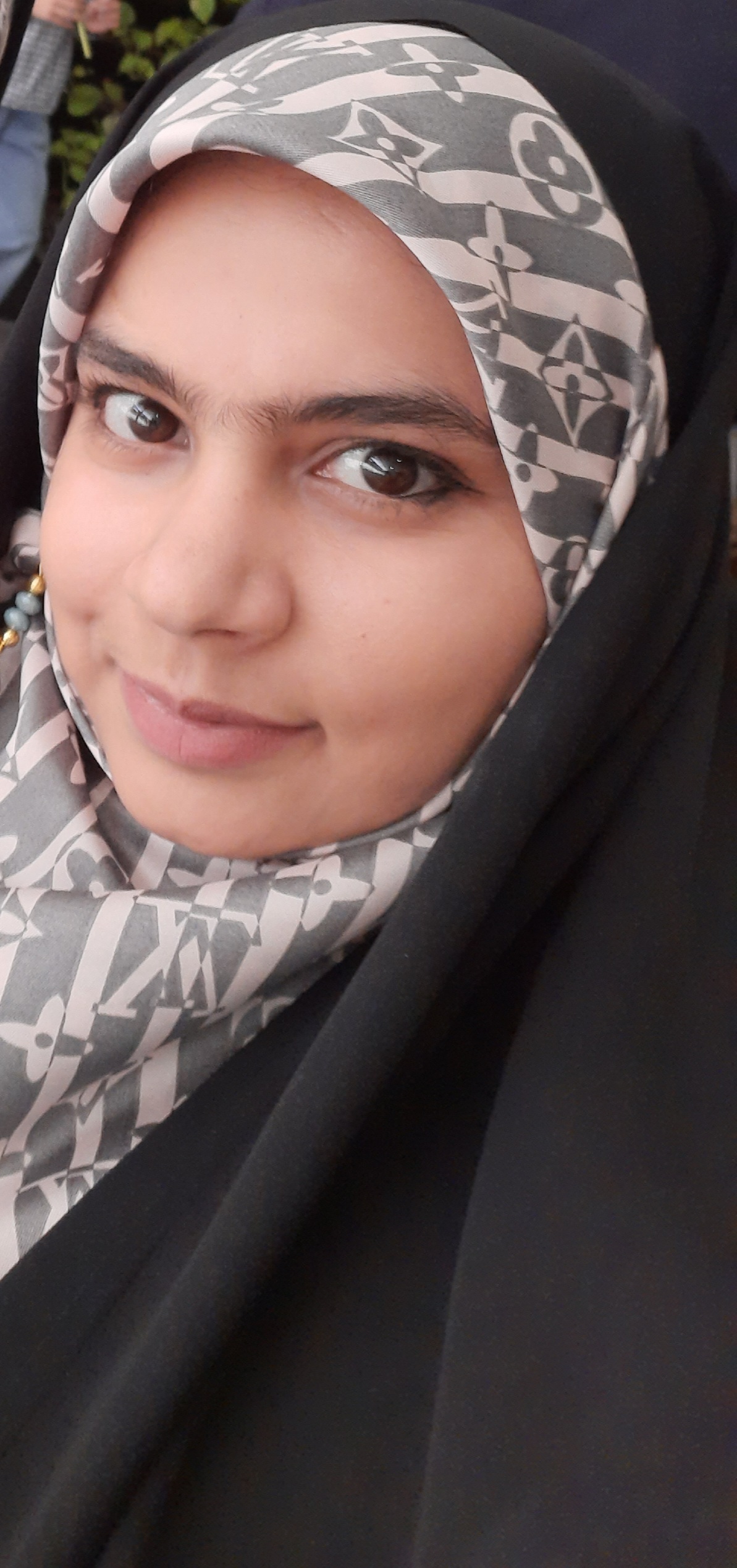 شبنم  شیخعلی 